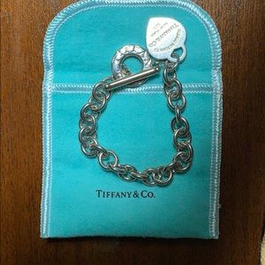 Return to Tiffany Heart Tag Toggle Bracelet